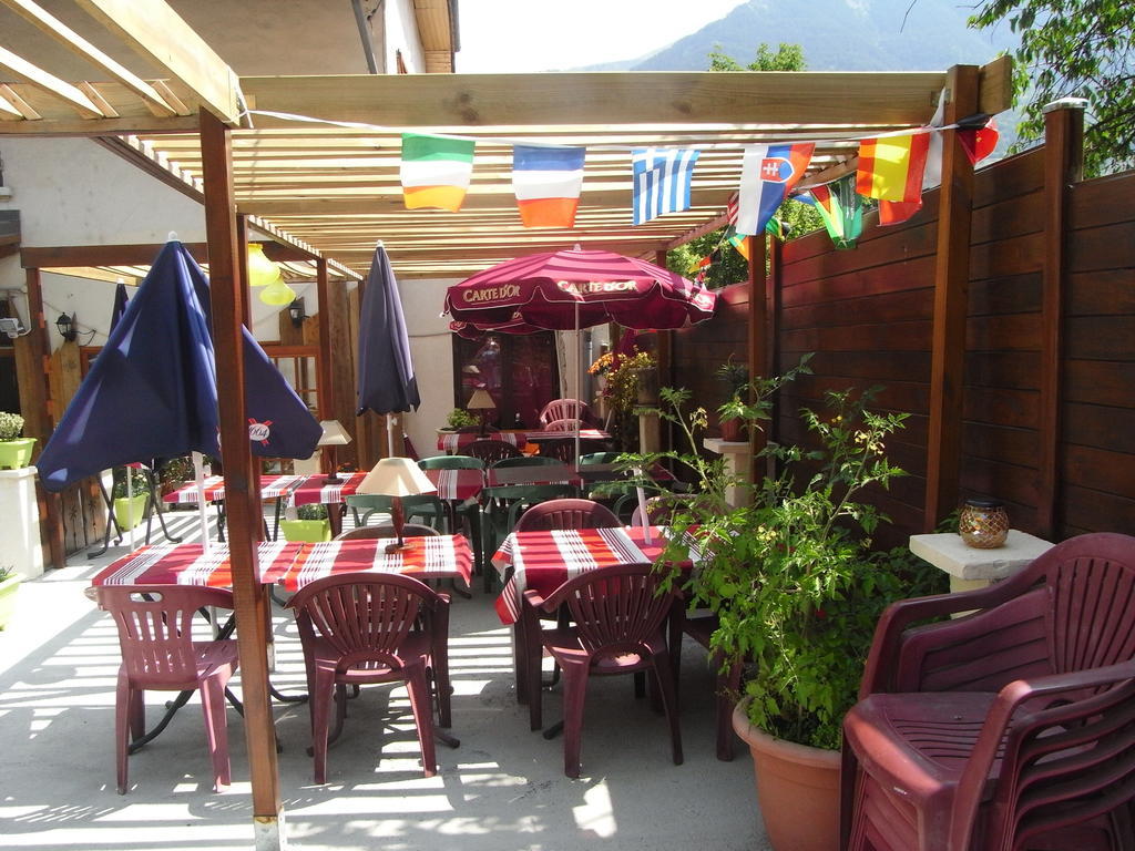 Hotel Le Terminus Le Bourg-dʼOisans Εξωτερικό φωτογραφία