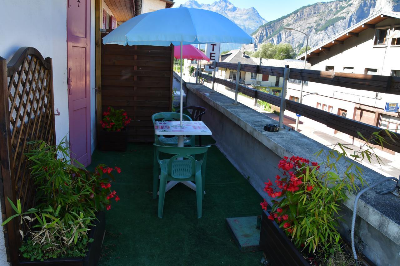 Hotel Le Terminus Le Bourg-dʼOisans Εξωτερικό φωτογραφία
